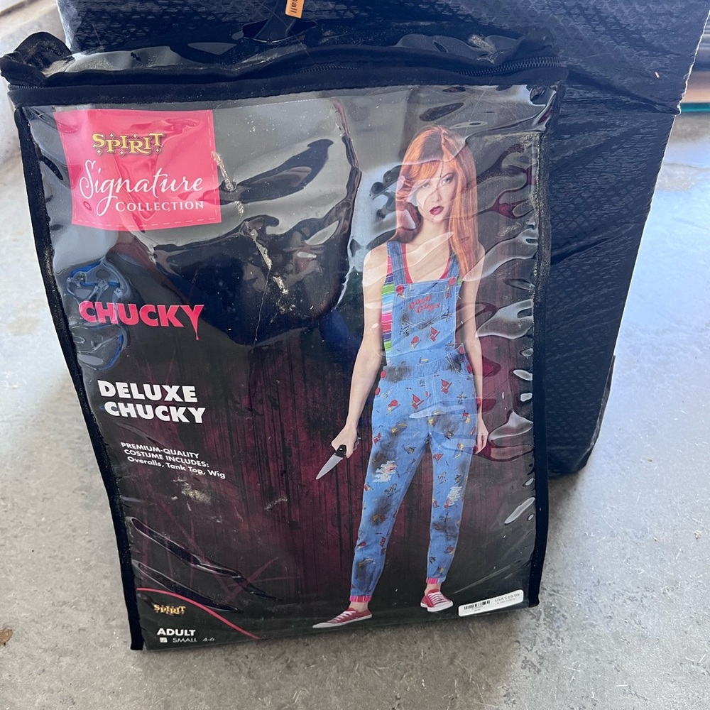 Chucky women’s costume without mask